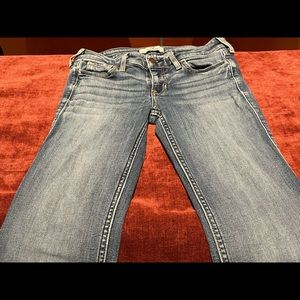 Low Rise Boot Cut Hollister Jeans !!